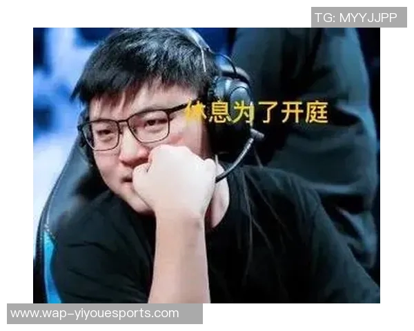 S15LOL赛后分析FPX与RNG的战术意识与团队配合表现